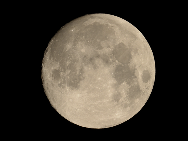 2014年10月7日19時45分 月齢13.2