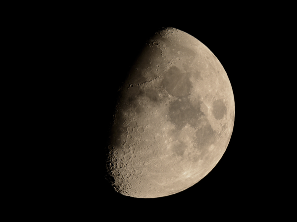 2014年12月30日22時31分 月齢8.5