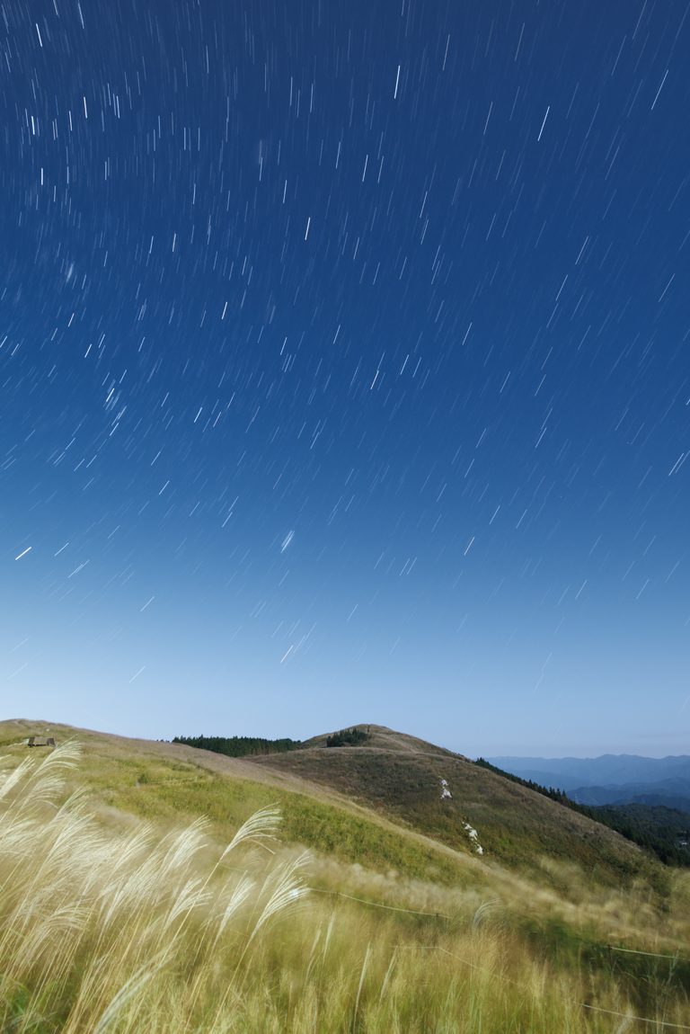 ススキと星空 2016年10月10日
