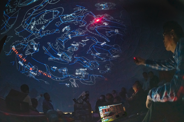 Projection at Star Party in Tsukisamu Park by Mr. Kazuhiko Honda