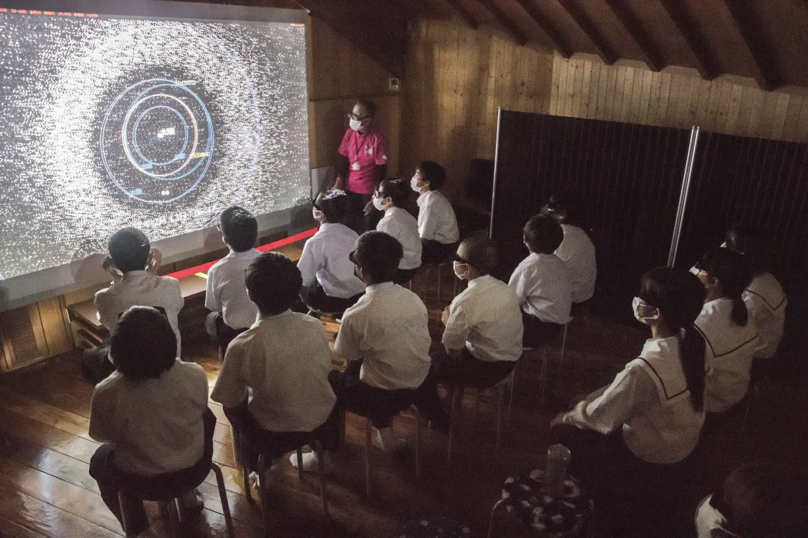 3Dシアターによる宇宙の旅